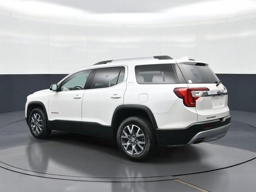 White Frost Tricoat 2023 GMC Acadia FWD SLT
