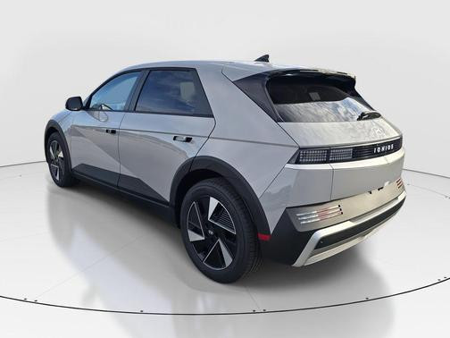 Cyber Gray 2026 Hyundai IONIQ 5 SE