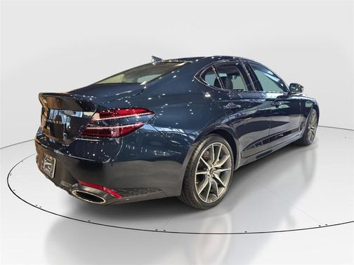 2025 Genesis G70 2.5T RWD