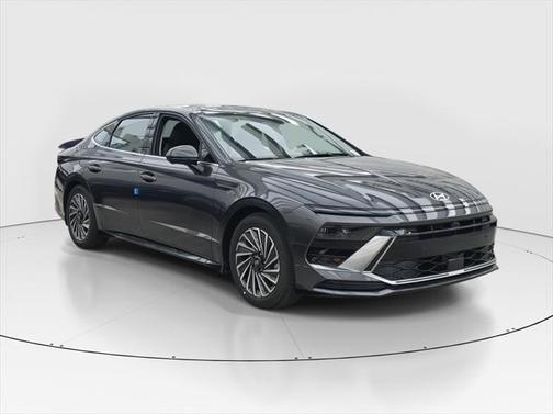 2025 Hyundai SONATA Hybrid SE