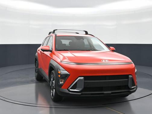 Soultronic Orange Pearl 2025 Hyundai KONA SEL