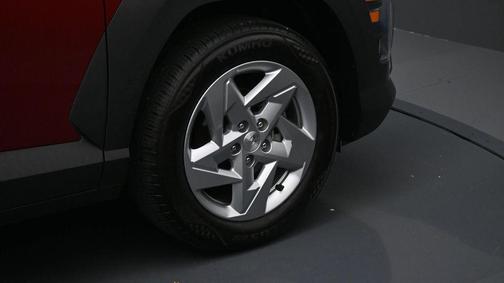 Ultimate Red Metallic 2025 Hyundai KONA SE