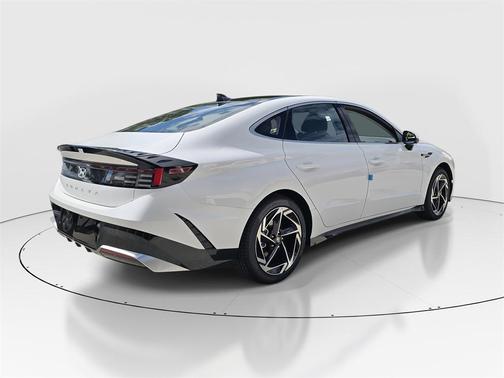 2026 Hyundai SONATA SEL