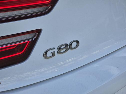 2023 Genesis Electrified G80 Base
