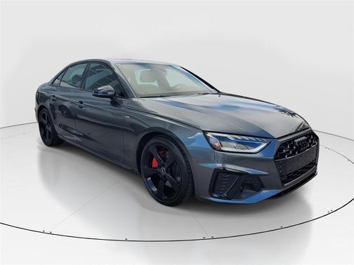 2023 Audi A4 45 S line Premium Plus