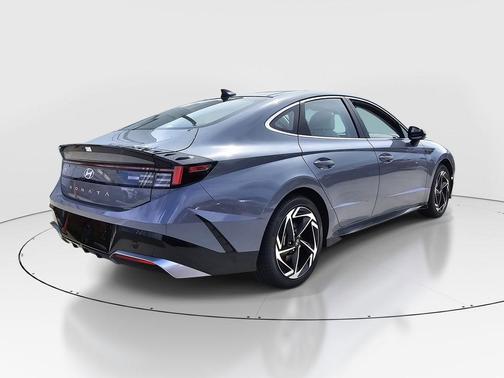 2026 Hyundai SONATA SEL