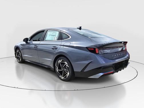 2026 Hyundai SONATA SEL