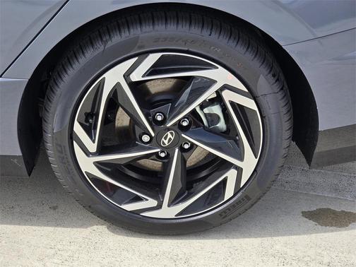 2026 Hyundai SONATA SEL