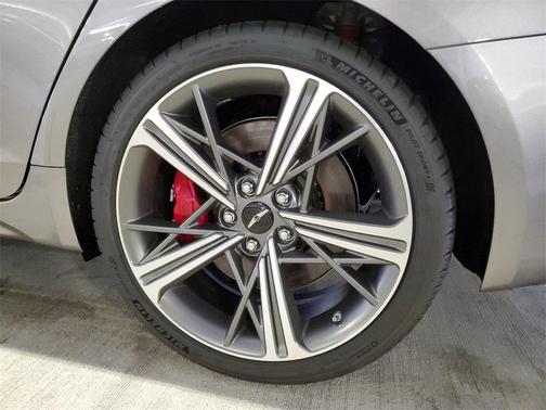 2025 Genesis G70 3.3T RWD Sport Advanced