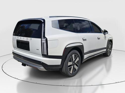 2026 Hyundai IONIQ 9 SEL