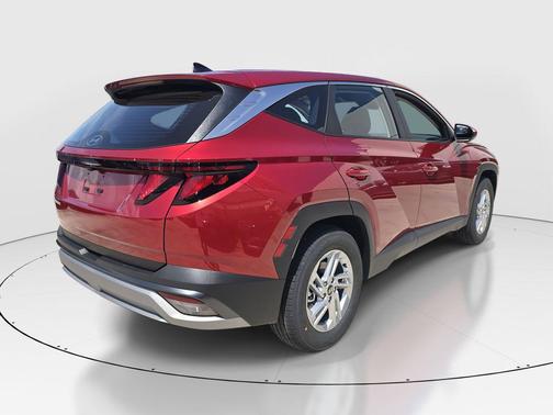 Ultimate Red 2026 Hyundai TUCSON SE