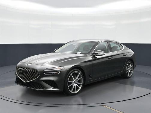 Makalu Gray 2023 Genesis G70 2.0T RWD