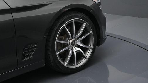 Makalu Gray 2023 Genesis G70 2.0T RWD