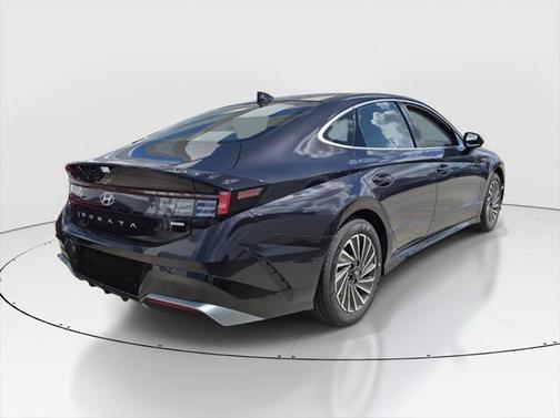 2025 Hyundai SONATA Hybrid SE