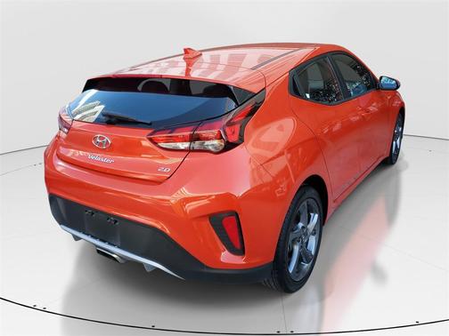 2020 Hyundai Veloster 2