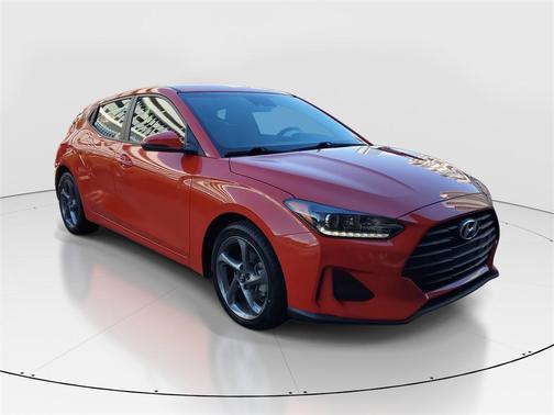 2020 Hyundai Veloster 2