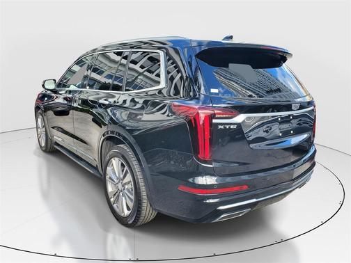 2024 Cadillac XT6 Premium Luxury FWD