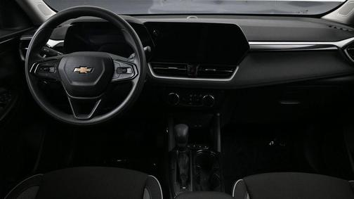 Summit White 2024 Chevrolet Trailblazer LT