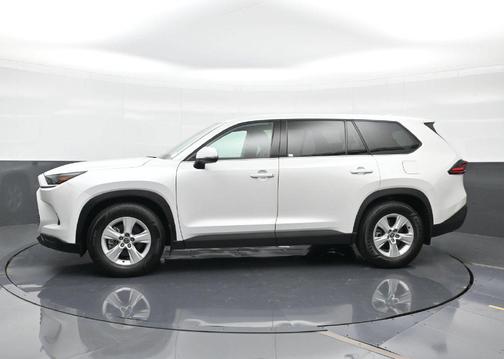 Wind Chill Pearl 2025 Toyota Highlander Hybrid LE