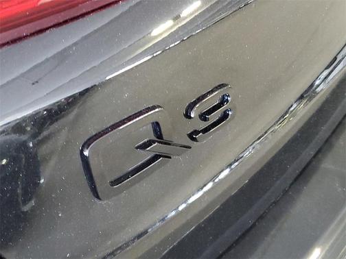 2024 Audi Q3 Premium 45 TFSI S line quattro Tiptronic