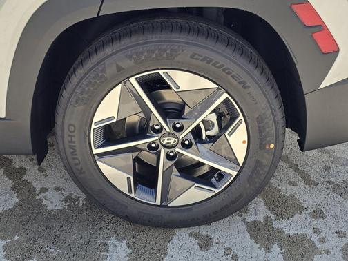 Shimmering Silver 2026 Hyundai TUCSON SEL