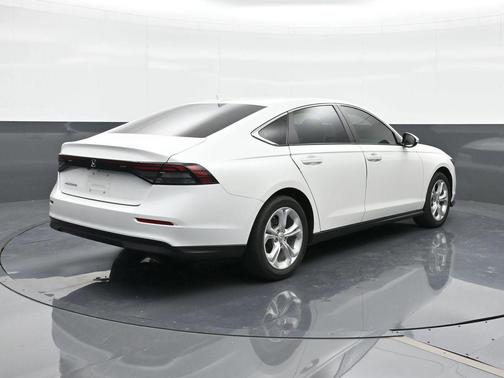 Platinum White Pearl 2024 Honda Accord LX 1.5T