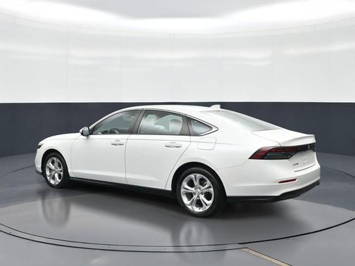 Platinum White Pearl 2024 Honda Accord LX 1.5T