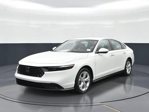 Platinum White Pearl 2024 Honda Accord LX 1.5T