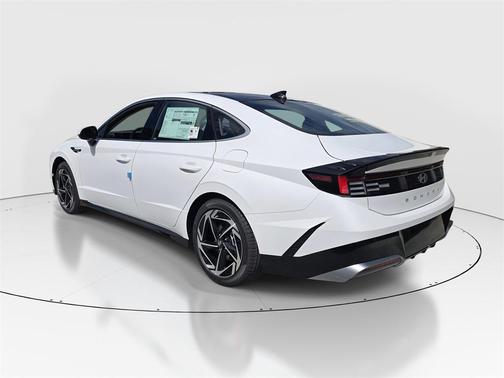 2026 Hyundai SONATA SEL