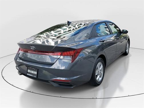 2023 Hyundai ELANTRA SE