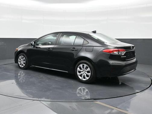 Black Sand Pearl 2022 Toyota Corolla LE