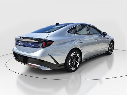 2026 Hyundai SONATA SEL