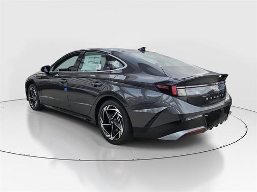 2026 Hyundai SONATA SEL