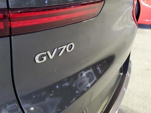 2022 Genesis GV70 2.5T AWD