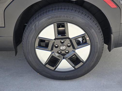 Phantom Black 2026 Hyundai SANTA FE SEL 2.4