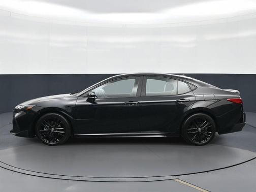Midnight Black Metallic 2025 Toyota Camry SE