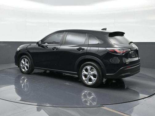 Urban Gray Pearl 2024 Honda HR-V LX