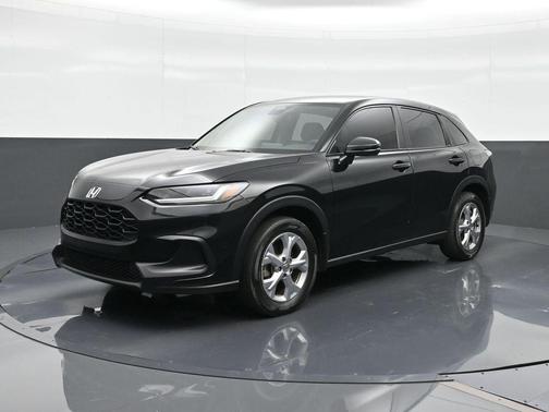 Urban Gray Pearl 2024 Honda HR-V LX