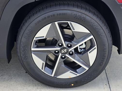 Phantom Black 2026 Hyundai TUCSON SEL Premium