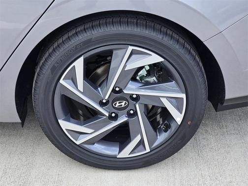 2026 Hyundai ELANTRA HEV Limited