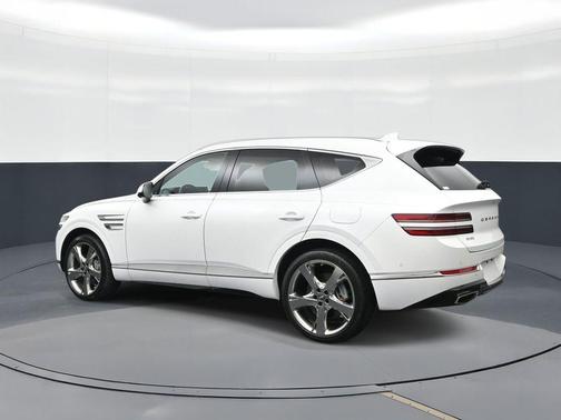 Uyuni White 2023 Genesis GV80 2.5T
