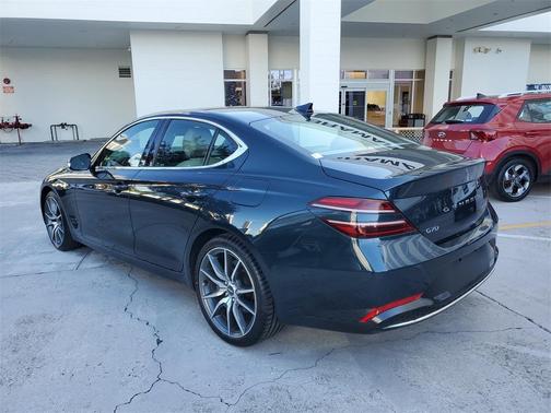 2023 Genesis G70 2.0T RWD