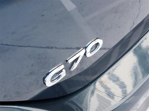 2023 Genesis G70 2.0T RWD