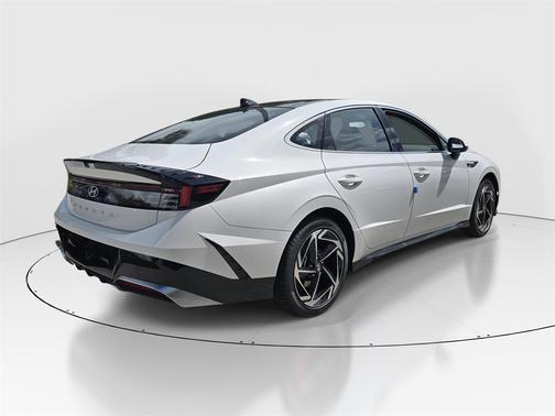 2026 Hyundai SONATA SEL