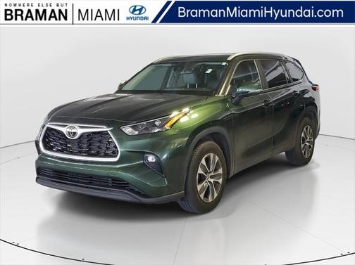 2023 Toyota Highlander XLE
