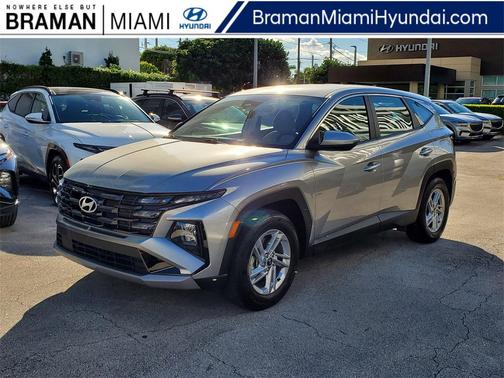 2025 Hyundai TUCSON SE