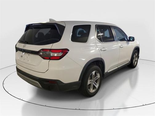 2023 Honda Pilot AWD EX-L 7 Passenger