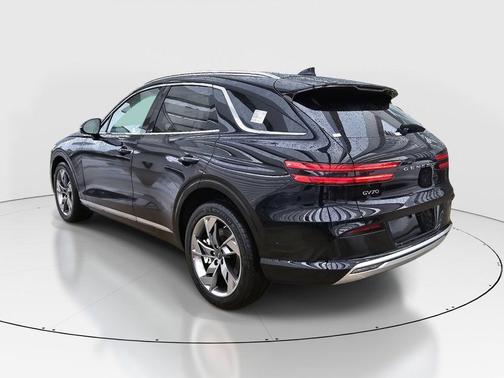 Vik Black 2025 Genesis Electrified GV70 Advanced AWD