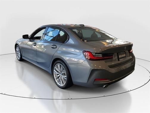 2023 BMW 330 330i