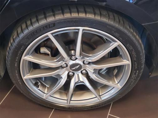 2023 Genesis G70 3.3T RWD